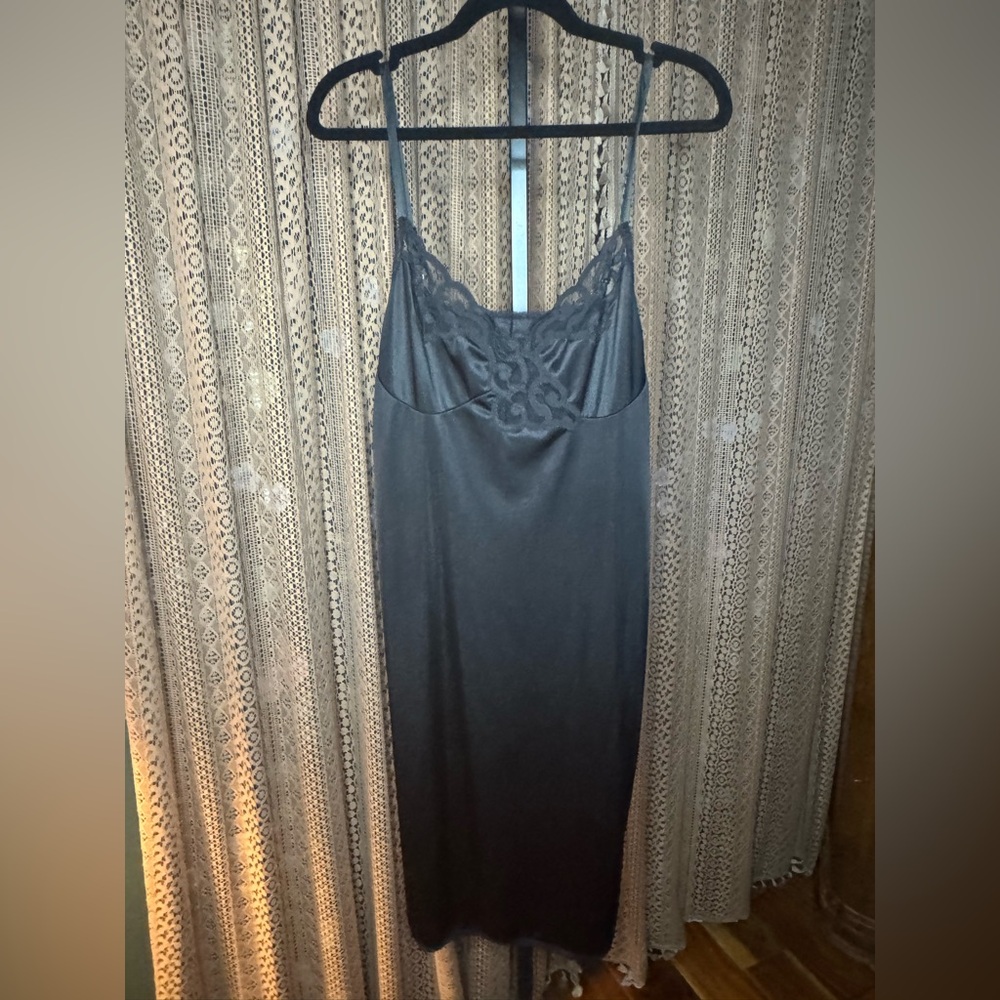 Cabernet Black Lace Detail Chemise